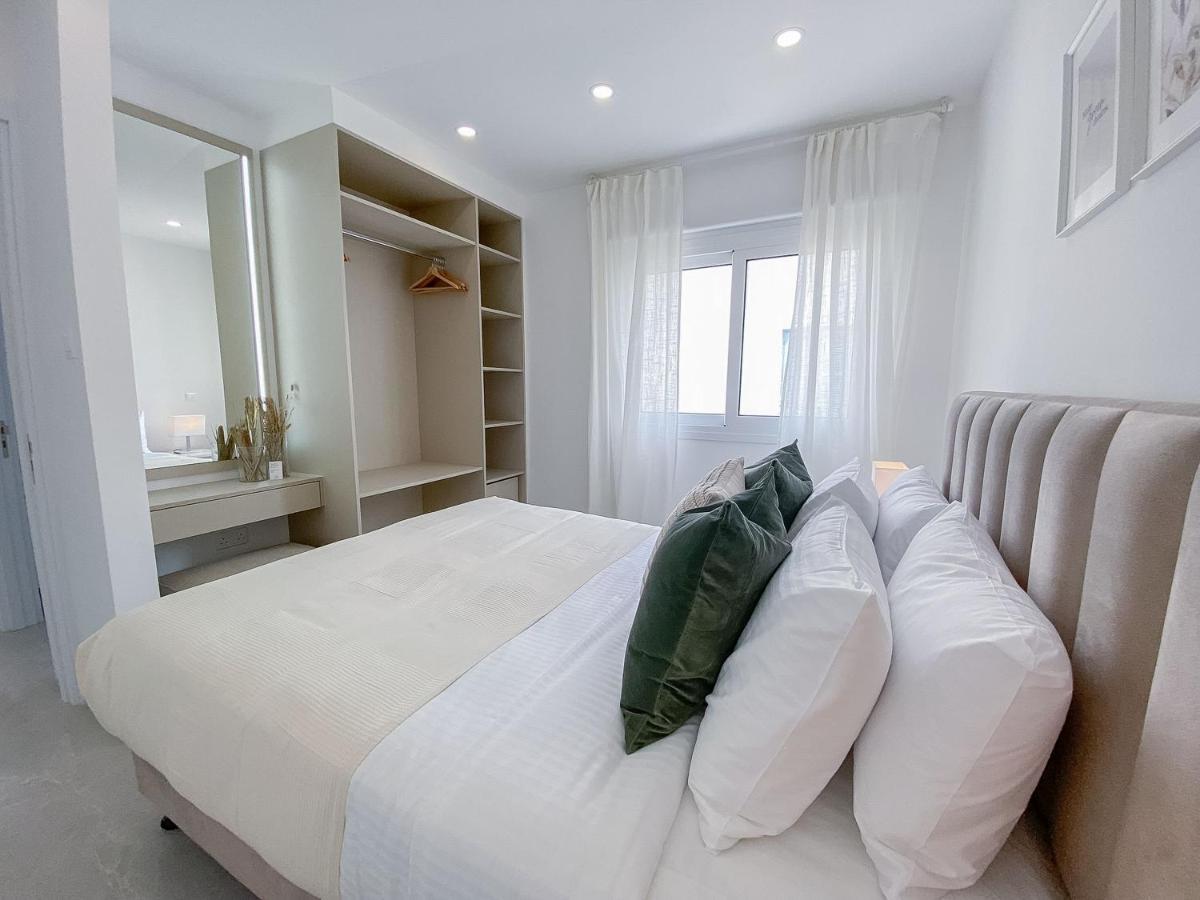 Phaedrus Living: Seaview Luxury Flat Limnaria 134 Apartment Paphos Exterior photo
